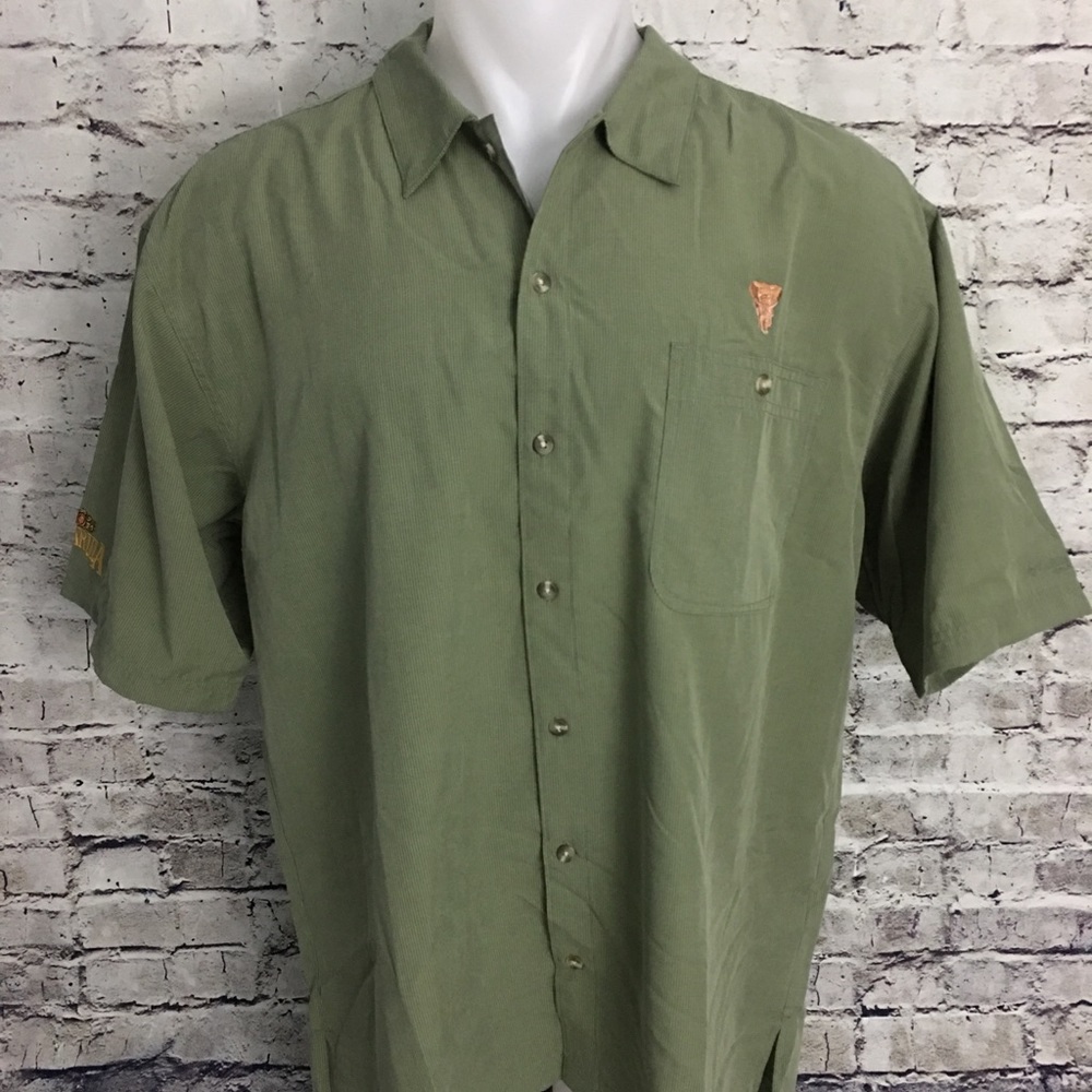 Grt Columbia men’s short sleeve green camp shirt